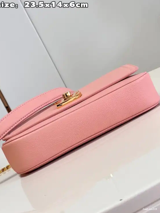 LOUIS VUITTON cm TWIST-23.5*14*6 0502